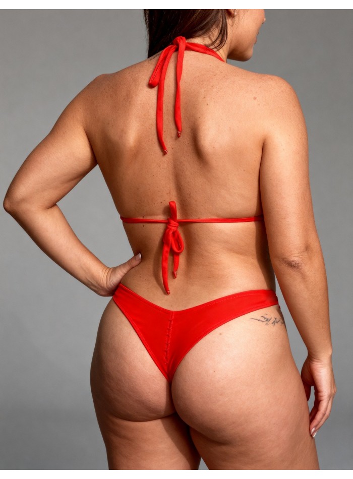 Bikini liso con diseño en bretel